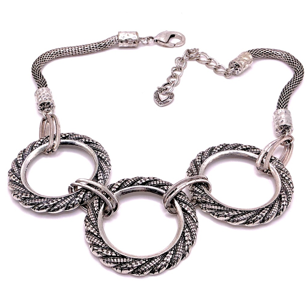Vintage Statement Silver Tone Mesh Tri Circle Necklace 18” With 4” Extender